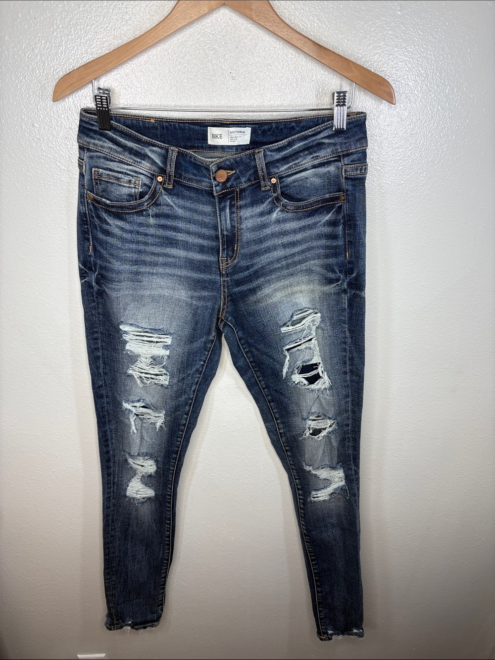 BKE Victoria Distressed Mid-Rise Skinny Jeans Women Size 28x31.5